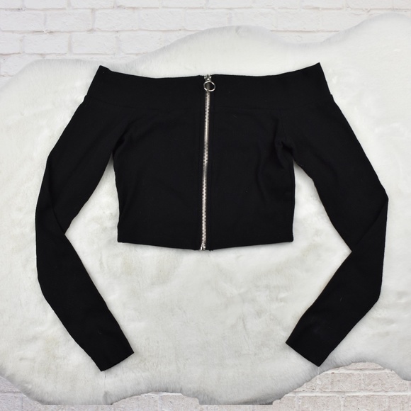 Forever 21 Off-the-Shoulder Front Zipper Crop Top - Picture 2 of 6